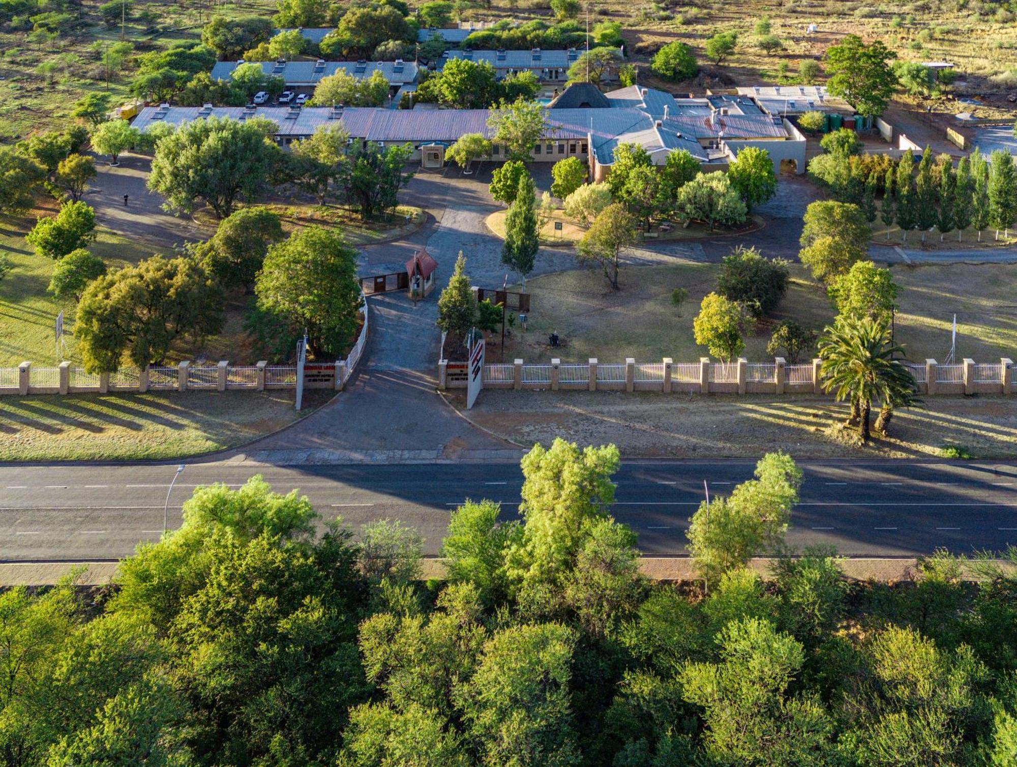 Kuruman Lodge Exterior photo